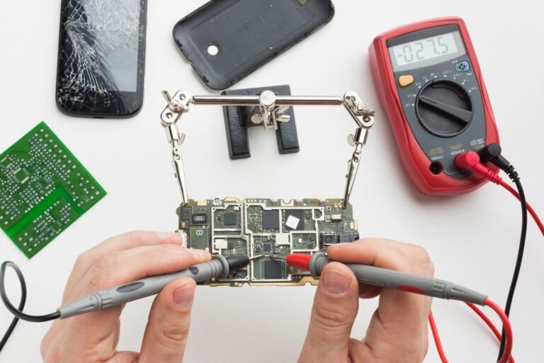 Computer Charge Repair Phone Charging Port Repair in Victoria & Langford | Blackapple Cellular