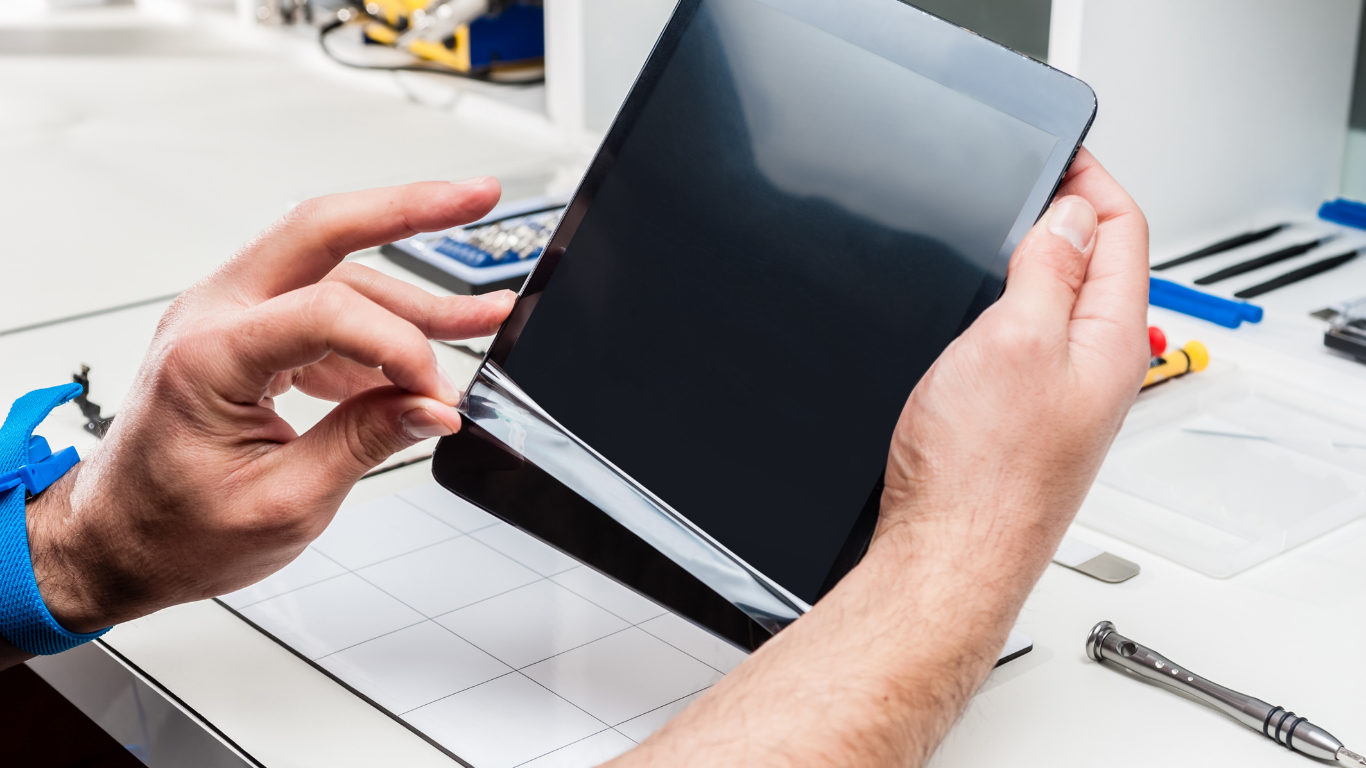 Tablet repair service at professional service center