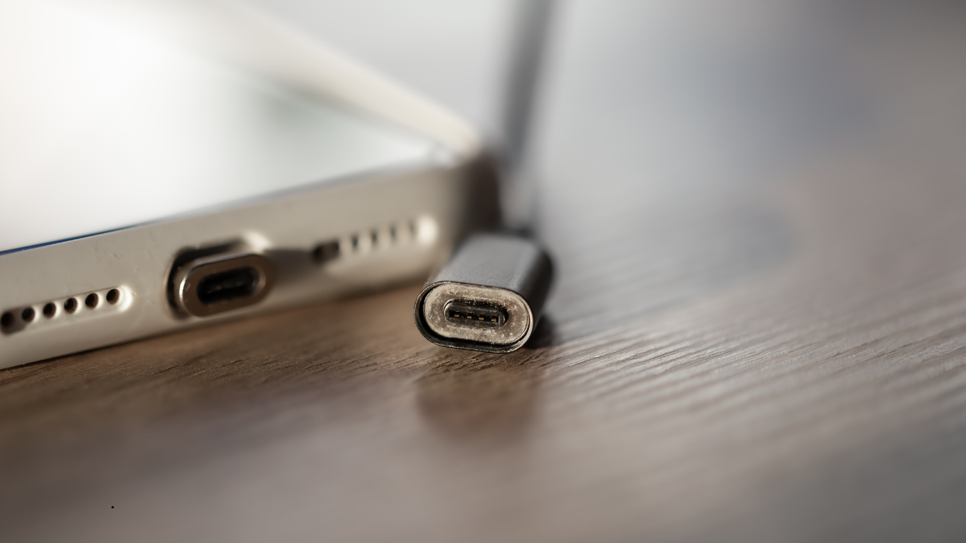 Smartphone overheating during heavy usage