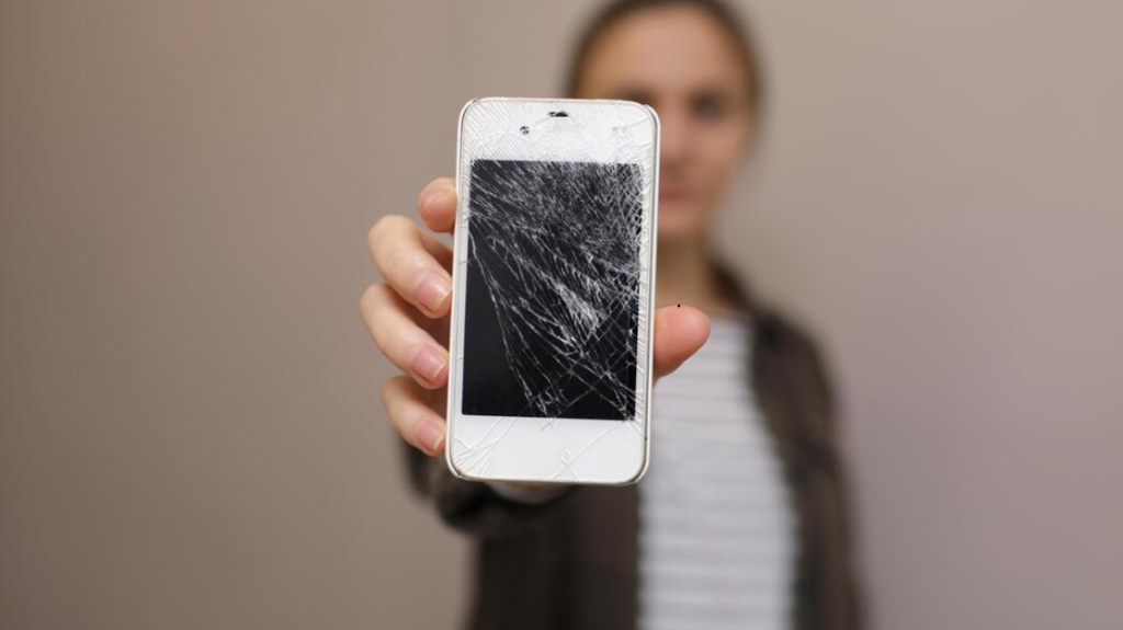 What Is the Average Cost to Replace a Screen
